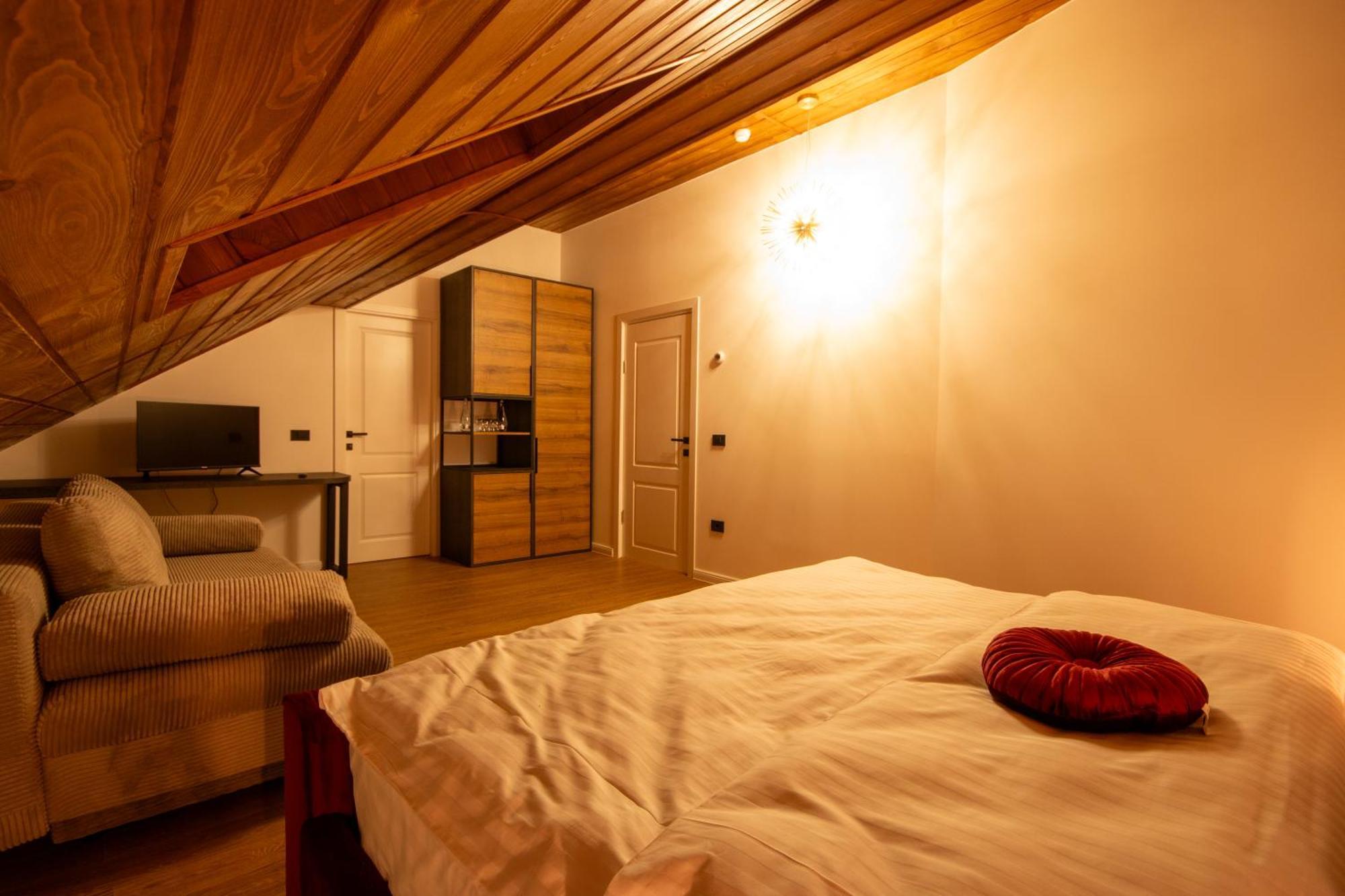 Domeniul Nordului Bucovlna Hotell Vama  Exteriör bild